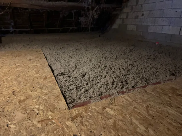 Isolation de combles perdus par soufflage de ouate de cellulose à Annecy