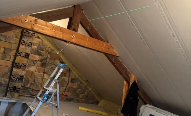 Isolation de Rampant de toiture au Porte de Savoie, Chambéry, Société d’Isolation Projetée